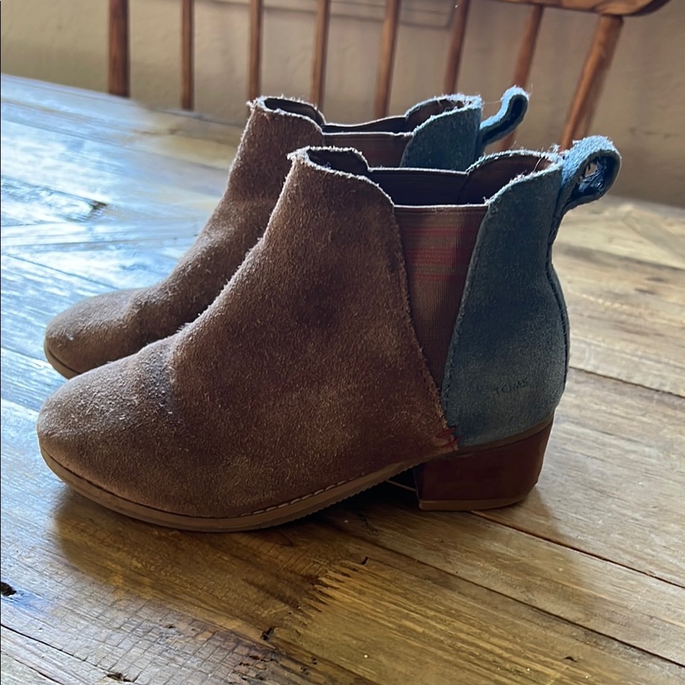 Suede leather vintage Tom’s toddler boots